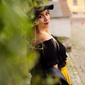 Meet your Posher, Nikoleta